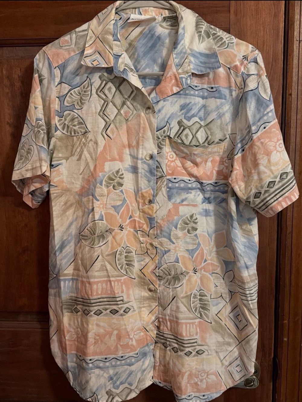 Alfred Dunner Pastel Peach & Blue Floral Short-Sleeve Button-Up Shirt